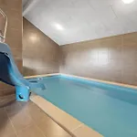 Awesome In With Sauna Сasa de vacaciones *